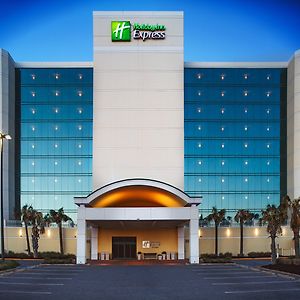 Holiday Inn Express Hotel & Suites Virginia Beach Oceanfront By Ihg